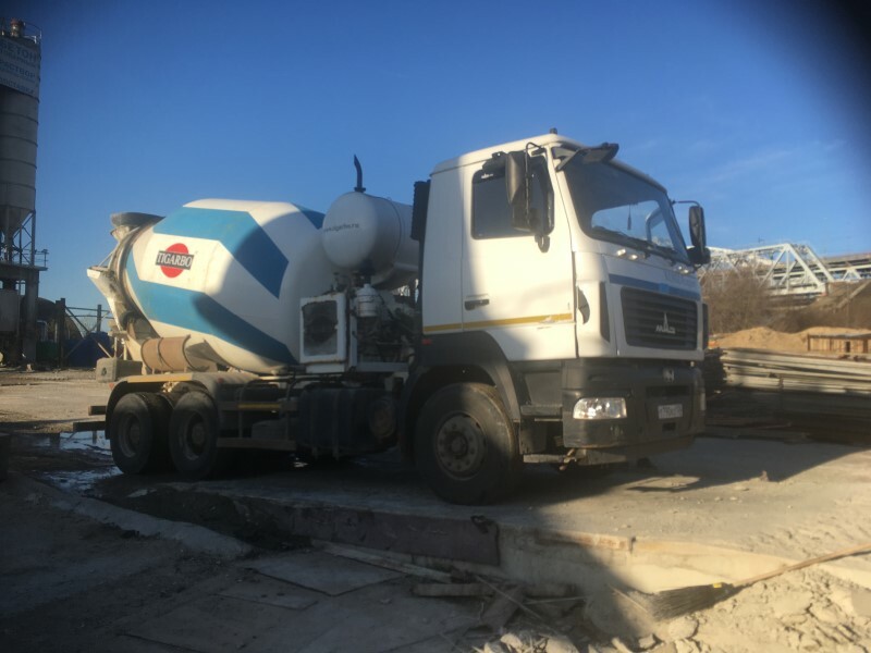 миксер для доставки бетона